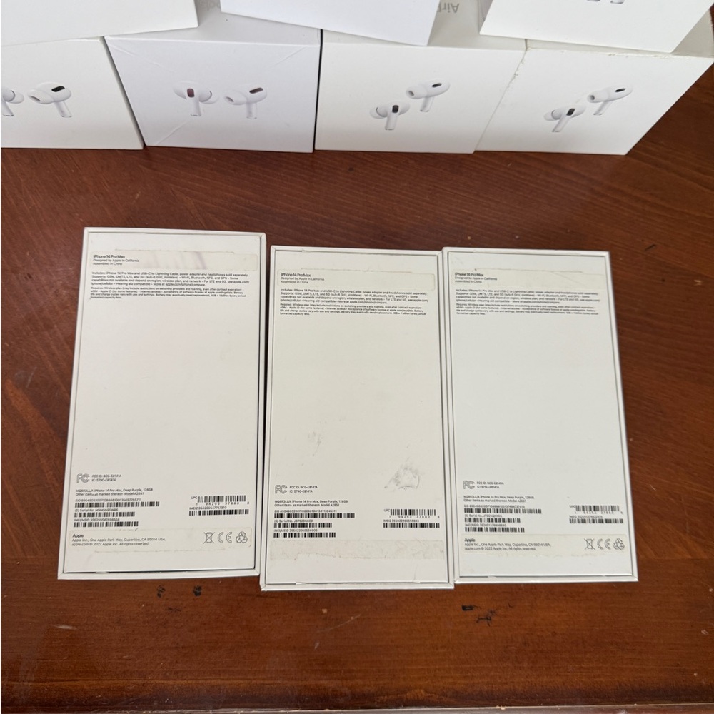 Empty Apple Product Boxes - Picture 6 of 6